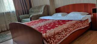 Отель Zhibek Zholy Алматы Двухместный номер Делюкс с 1 кроватью-2